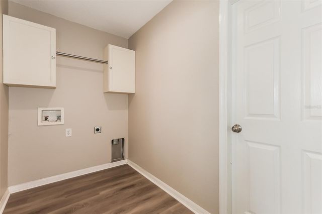 8157 BRISTOL BAY AVENUE, Lakeland, FL 33810