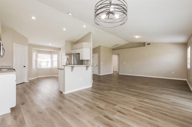 8157 BRISTOL BAY AVENUE, Lakeland, FL 33810