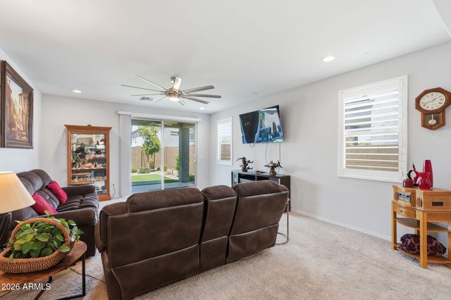 7014 W PEDRO Lane, Laveen, AZ 85339