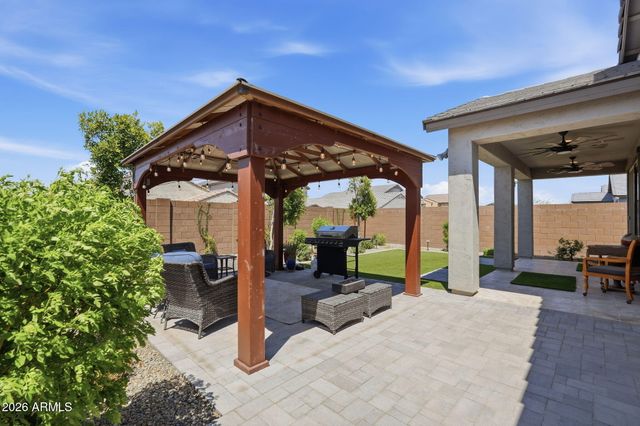 7014 W PEDRO Lane, Laveen, AZ 85339
