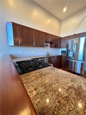 28 Bayley Street 405, Pawtucket, RI 02860
