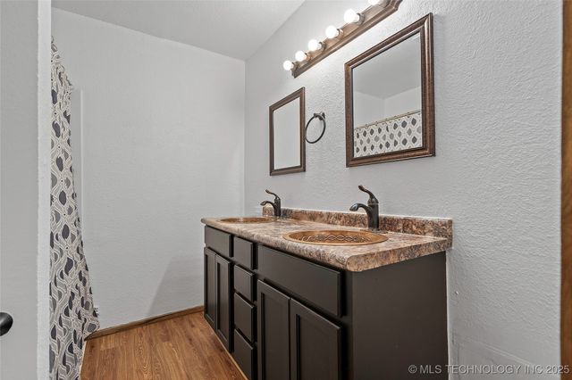 1892 Stobtown, Ardmore, OK 73401