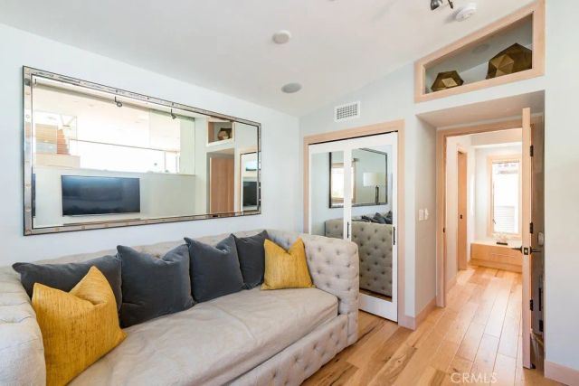 814 Monterey Boulevard, Hermosa Beach, CA 90254