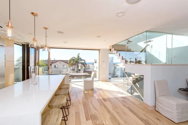 814 Monterey Boulevard, Hermosa Beach, CA 90254