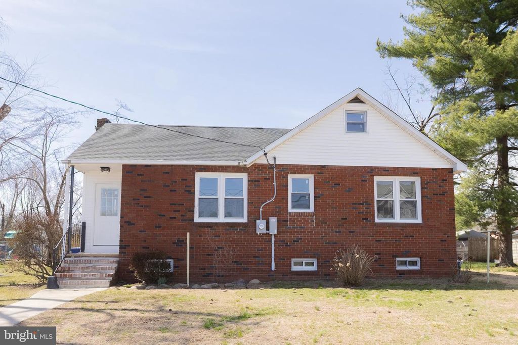 89 STEWART AVE, Delran, NJ 08075