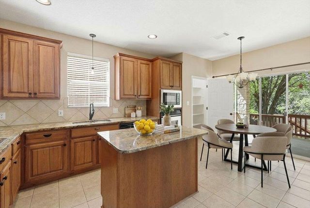 2112 Westfalian TRL, Austin, TX 78732