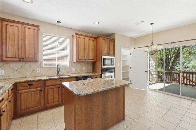 2112 Westfalian TRL, Austin, TX 78732