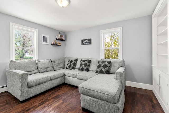114 Washington Street 1, Groveland, MA 01834