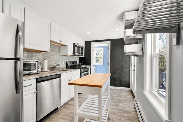 114 Washington Street 1, Groveland, MA 01834