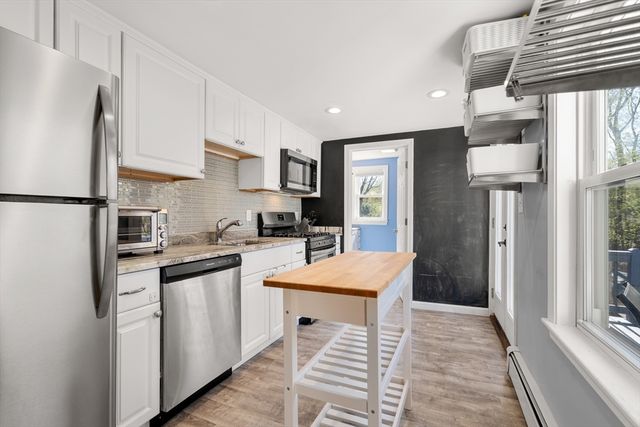 114 Washington Street 1, Groveland, MA 01834