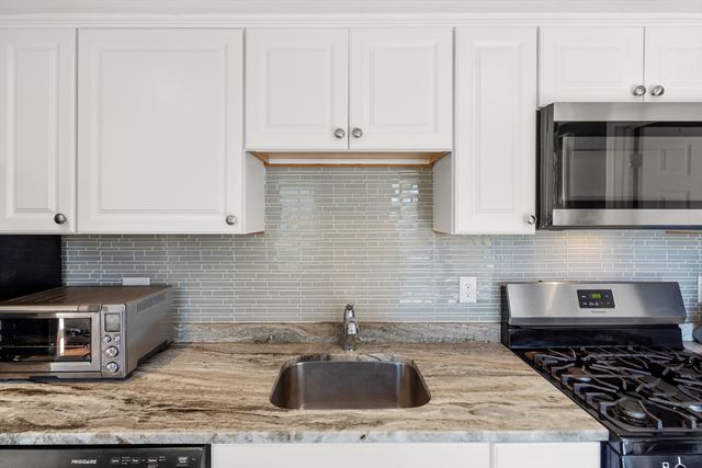 114 Washington Street 1, Groveland, MA 01834