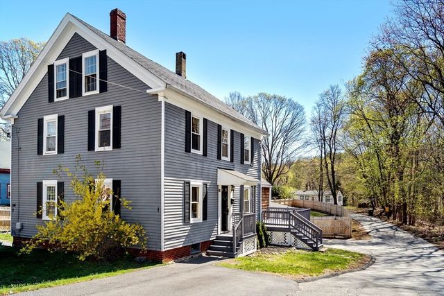 114 Washington Street 1, Groveland, MA 01834