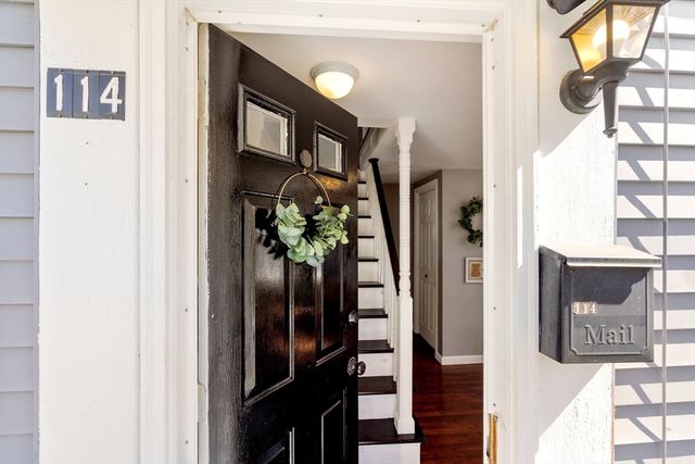 114 Washington Street 1, Groveland, MA 01834