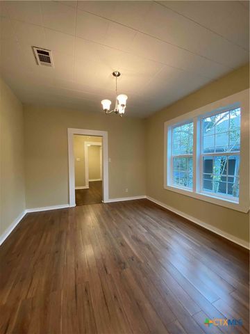 904 N Main Street, Temple, TX 76501