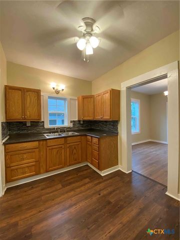 904 N Main Street, Temple, TX 76501