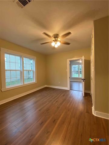 904 N Main Street, Temple, TX 76501