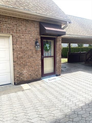 124 Gardiner Rd CH, Quincy, MA 02169