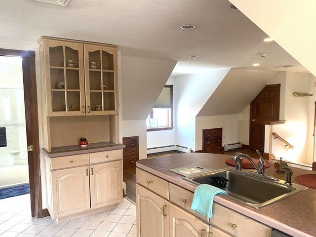 124 Gardiner Rd CH, Quincy, MA 02169