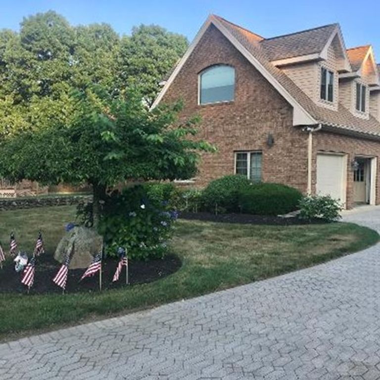 124 Gardiner Rd CH, Quincy, MA 02169