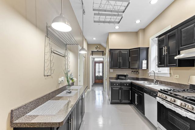 6836 S Michigan Avenue, Chicago, IL 60637