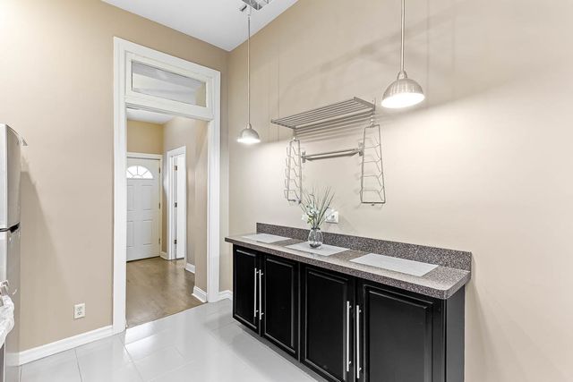 6836 S Michigan Avenue, Chicago, IL 60637