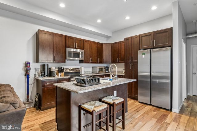 413 FAIRMOUNT AVE, Philadelphia, PA 19123