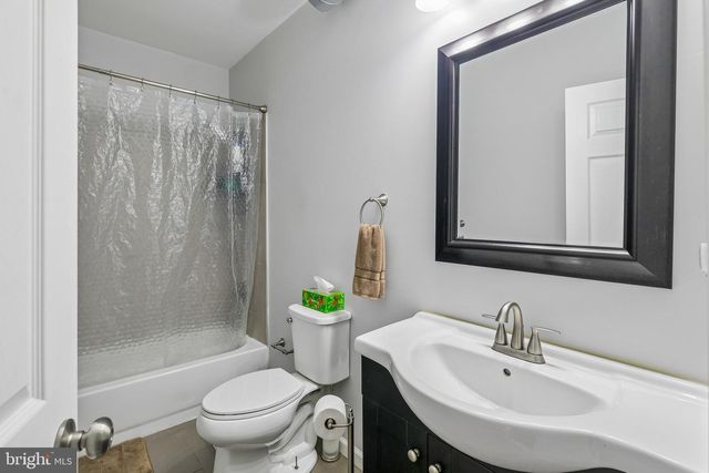 413 FAIRMOUNT AVE, Philadelphia, PA 19123