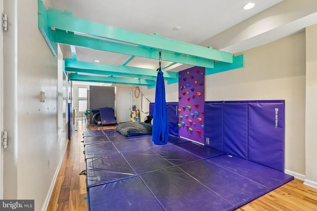 413 FAIRMOUNT AVE, Philadelphia, PA 19123