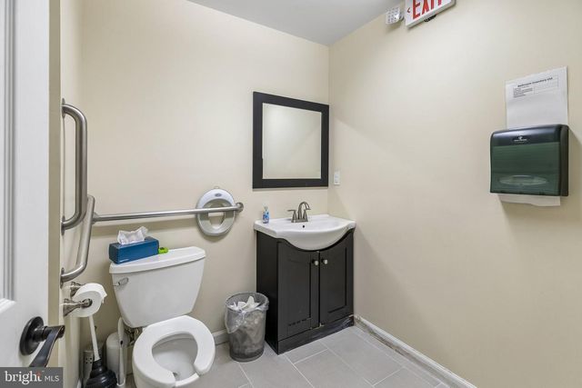 413 FAIRMOUNT AVE, Philadelphia, PA 19123