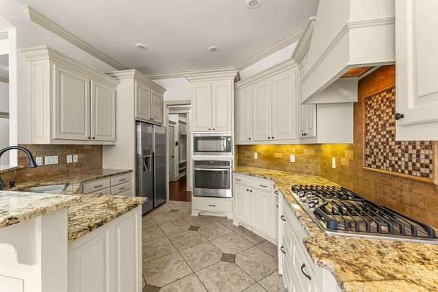 2605 SW Aster Way, Bentonville, AR 72713