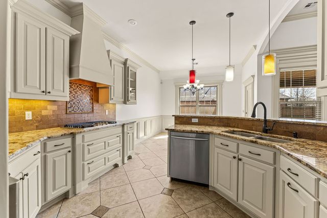 2605 SW Aster Way, Bentonville, AR 72713