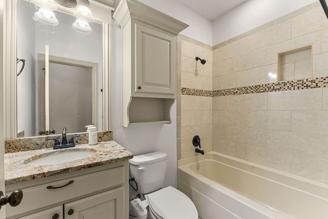 2605 SW Aster Way, Bentonville, AR 72713