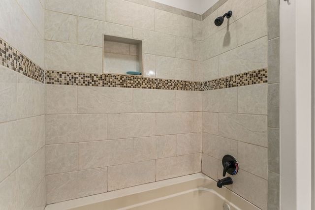 2605 SW Aster Way, Bentonville, AR 72713