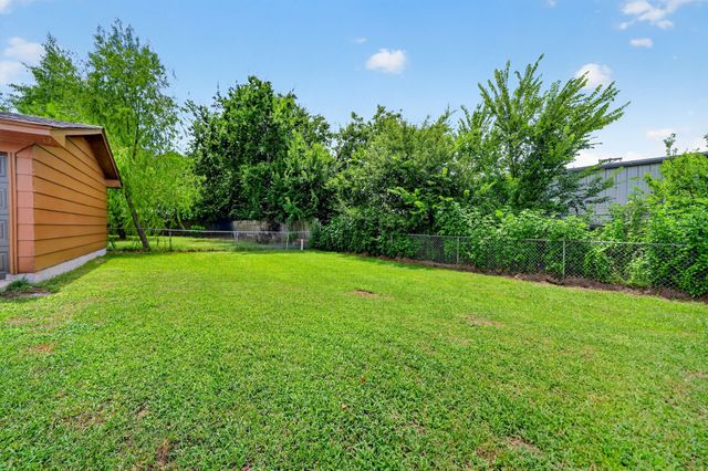 8312 Charles Street, Greenville, TX 75402