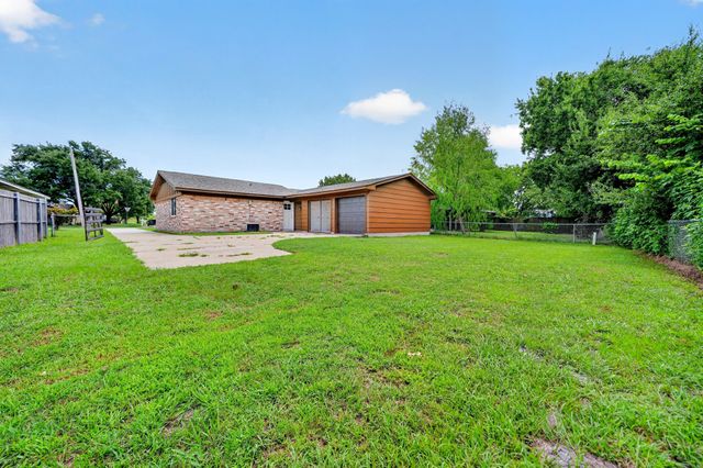 8312 Charles Street, Greenville, TX 75402