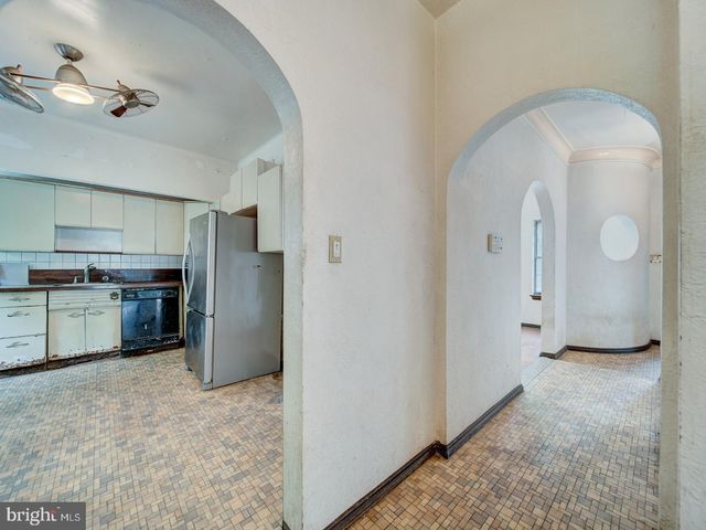 3819 SUITLAND RD SE, Washington, DC 20020