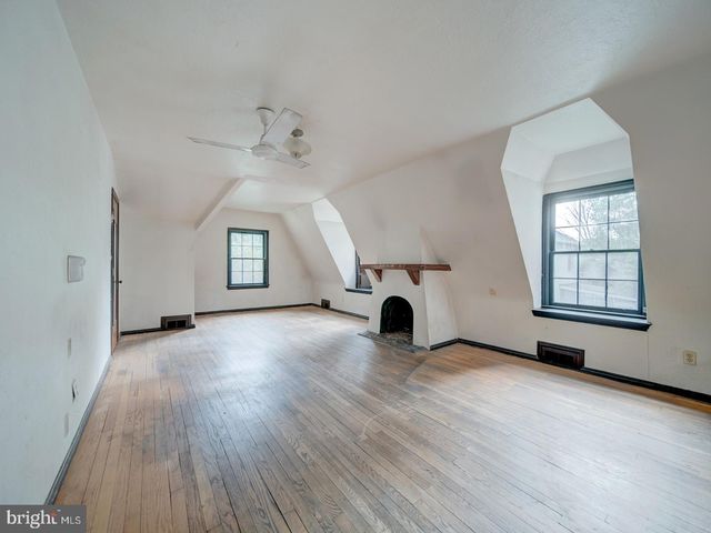 3819 SUITLAND RD SE, Washington, DC 20020