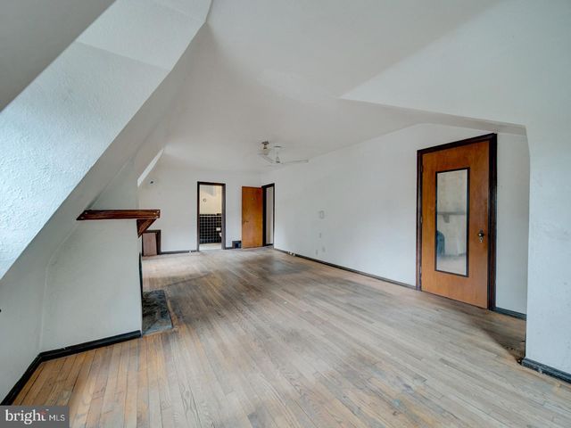 3819 SUITLAND RD SE, Washington, DC 20020