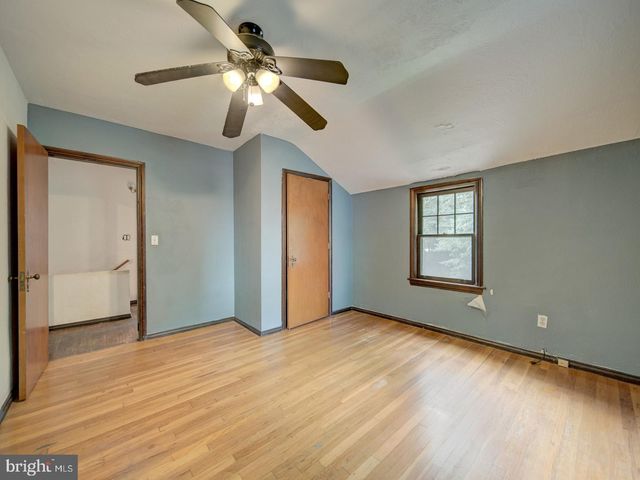 3819 SUITLAND RD SE, Washington, DC 20020
