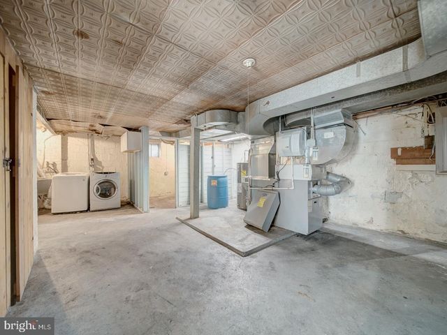 3819 SUITLAND RD SE, Washington, DC 20020