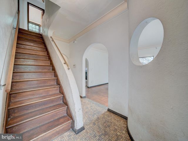 3819 SUITLAND RD SE, Washington, DC 20020