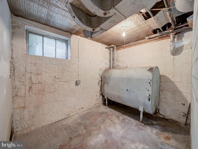 3819 SUITLAND RD SE, Washington, DC 20020