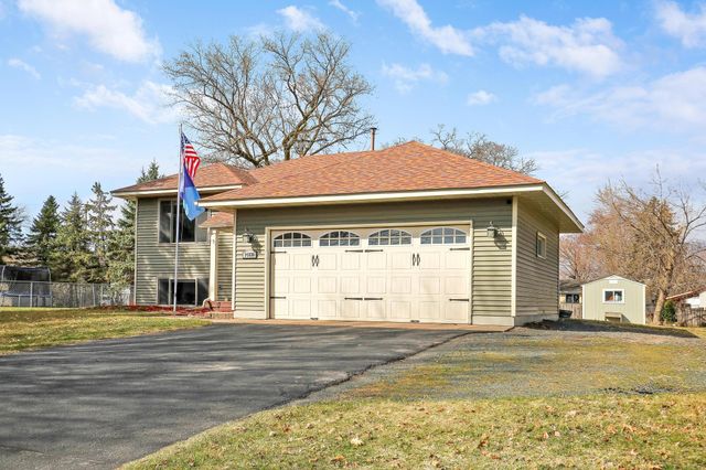 14030 Fountain Avenue N, Hugo, MN 55038