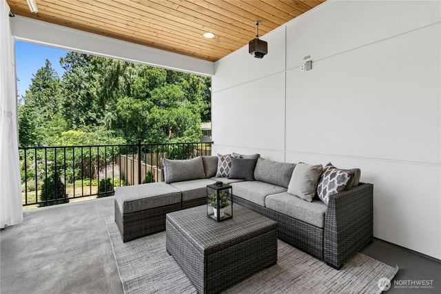 17840 10th Avenue NW, Shoreline, WA 98177