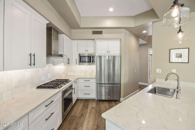 3023 E HAZELWOOD Street E, Phoenix, AZ 85016