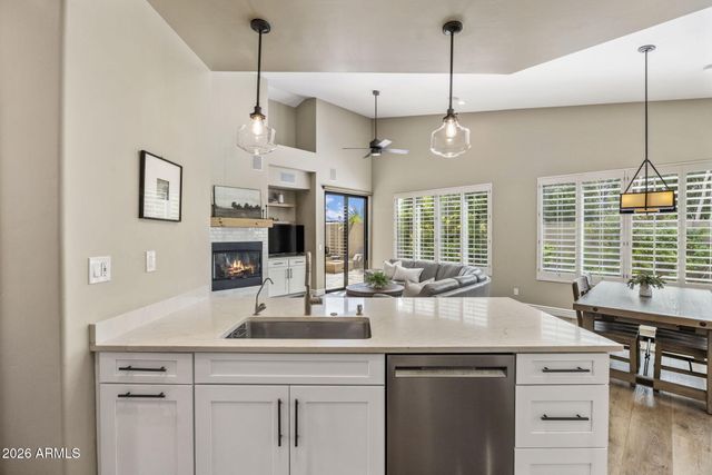 3023 E HAZELWOOD Street E, Phoenix, AZ 85016