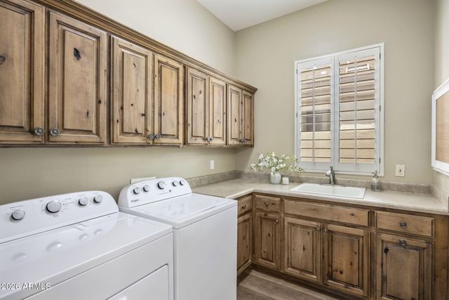 3023 E HAZELWOOD Street E, Phoenix, AZ 85016