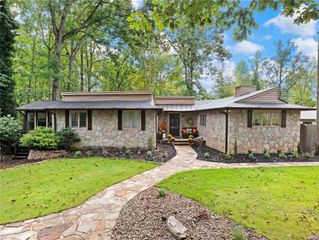 45 Lakepoint Drive, Dawsonville, GA 30534