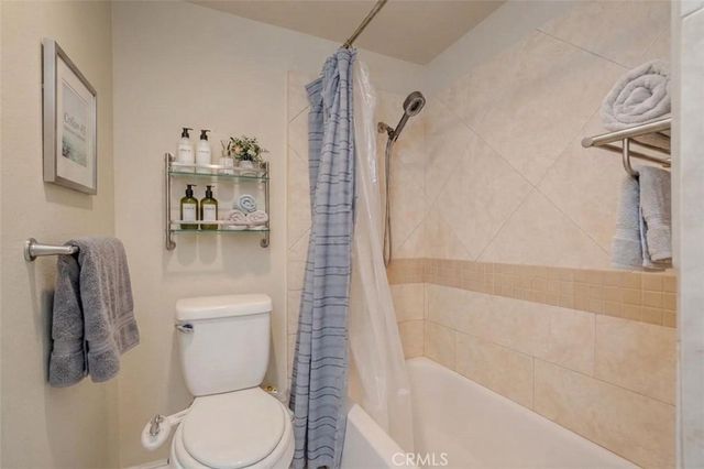 3546 Hillview Drive, Riverside, CA 92503