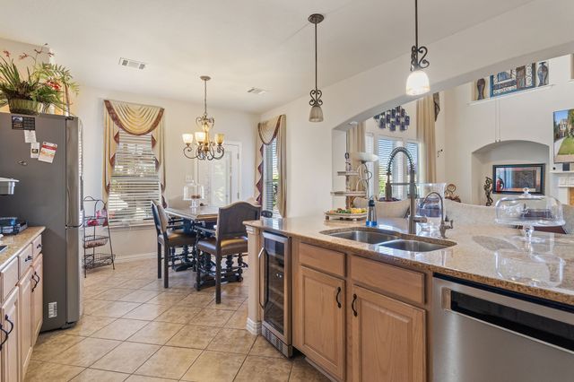 2228 Condor Street, Grand Prairie, TX 75052